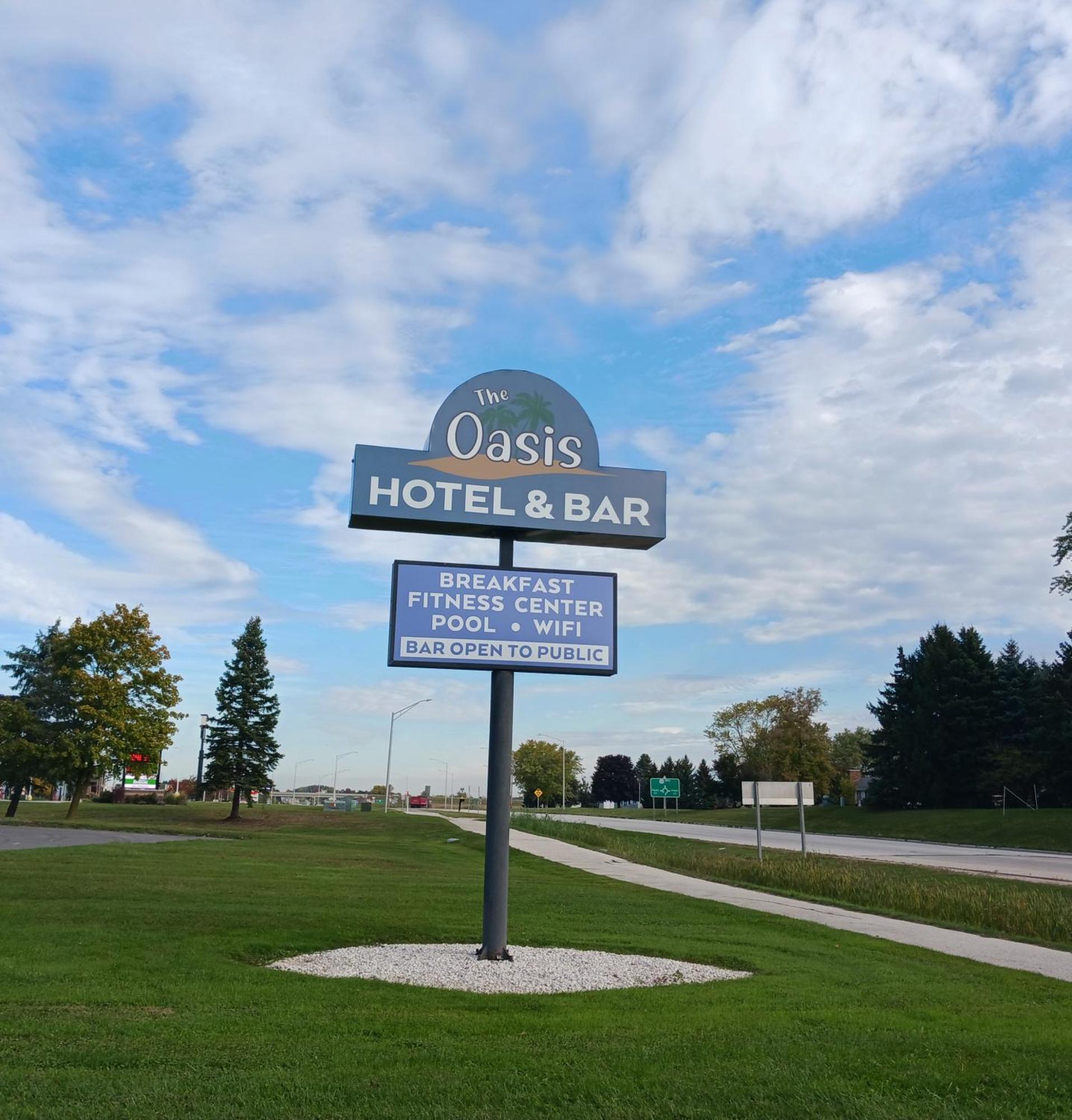 The Oasis Hotel & Bar Sheboygan Falls Esterno foto